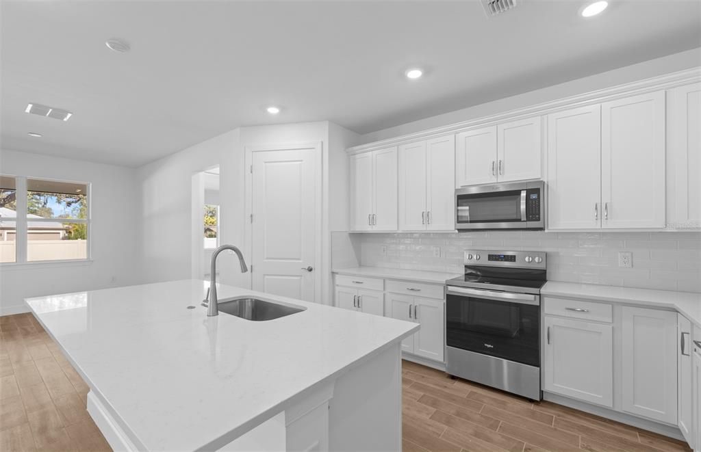 For Sale: $499,990 (3 beds, 2 baths, 2088 Square Feet)