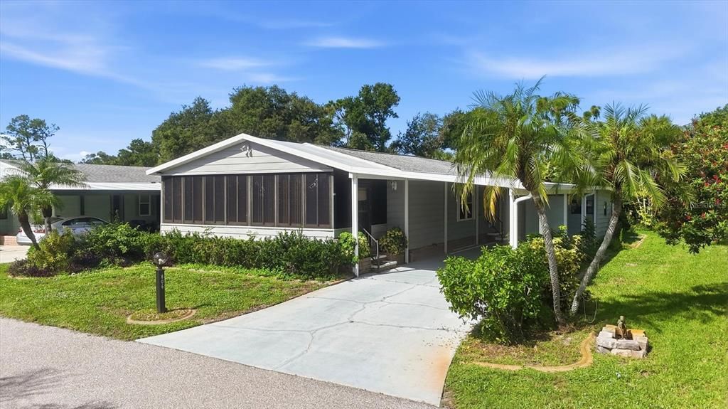 For Sale: $145,000 (2 beds, 2 baths, 1352 Square Feet)