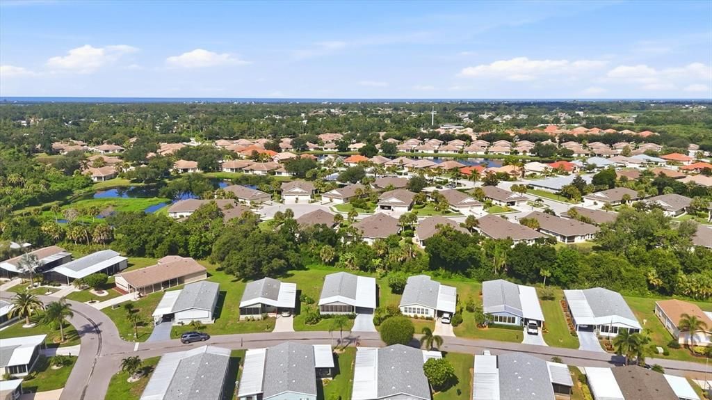 For Sale: $145,000 (2 beds, 2 baths, 1352 Square Feet)