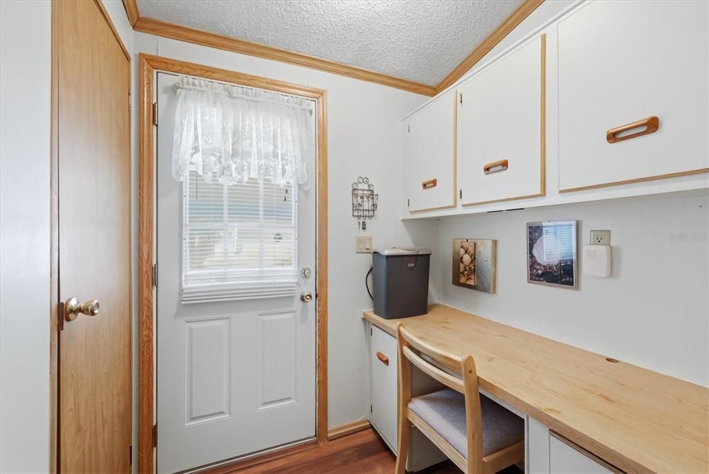 For Sale: $145,000 (2 beds, 2 baths, 1352 Square Feet)