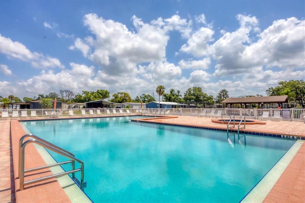 For Sale: $145,000 (2 beds, 2 baths, 1352 Square Feet)