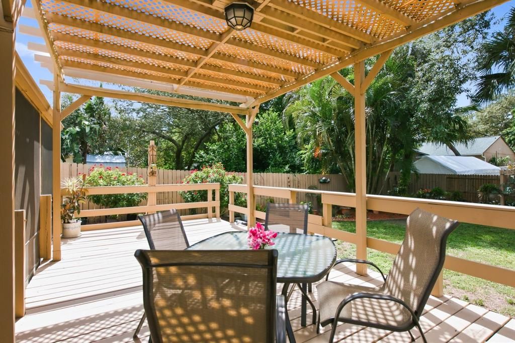 En Venta: $295,000 (2 camas, 1 baños, 1078 Pies cuadrados)