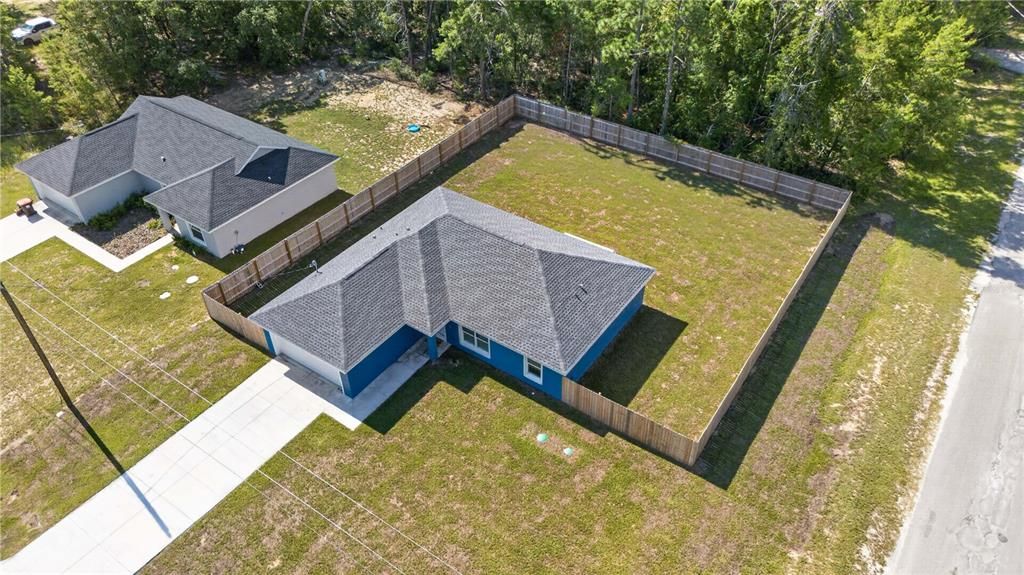 For Sale: $274,900 (3 beds, 2 baths, 1389 Square Feet)