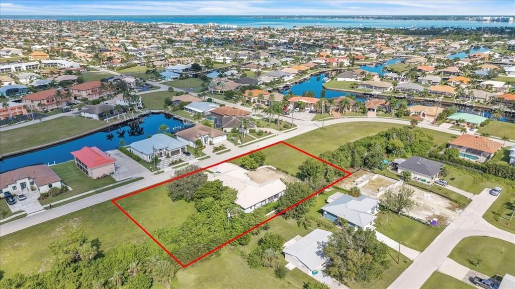 На продажу: $859,000 (6 спален, 0 ванн, 3641 Квадратных фут)