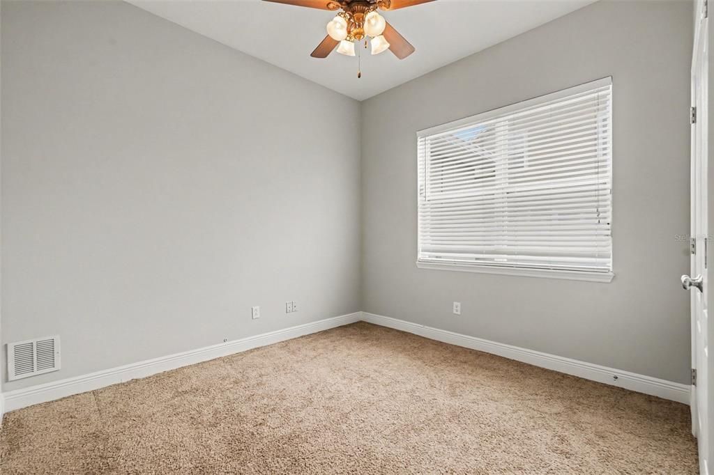 For Sale: $650,000 (5 beds, 4 baths, 2792 Square Feet)