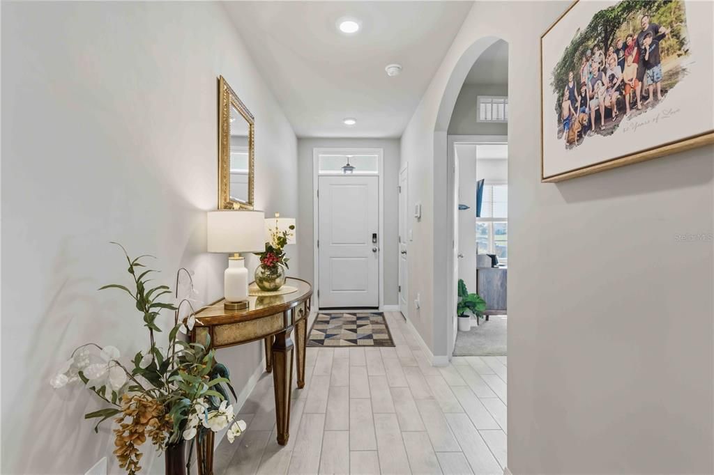 For Sale: $324,900 (4 beds, 2 baths, 1846 Square Feet)