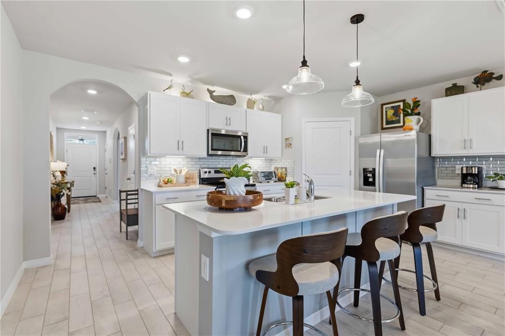 For Sale: $324,900 (4 beds, 2 baths, 1846 Square Feet)