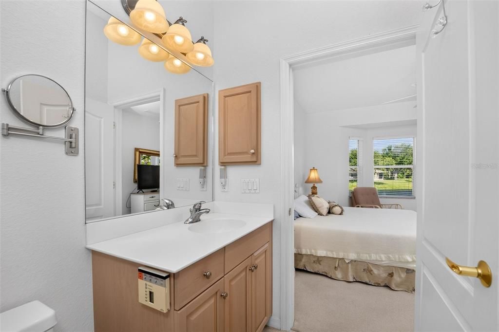 For Sale: $310,000 (2 beds, 2 baths, 1385 Square Feet)