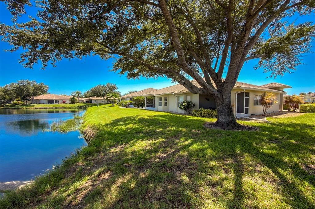 For Sale: $310,000 (2 beds, 2 baths, 1385 Square Feet)