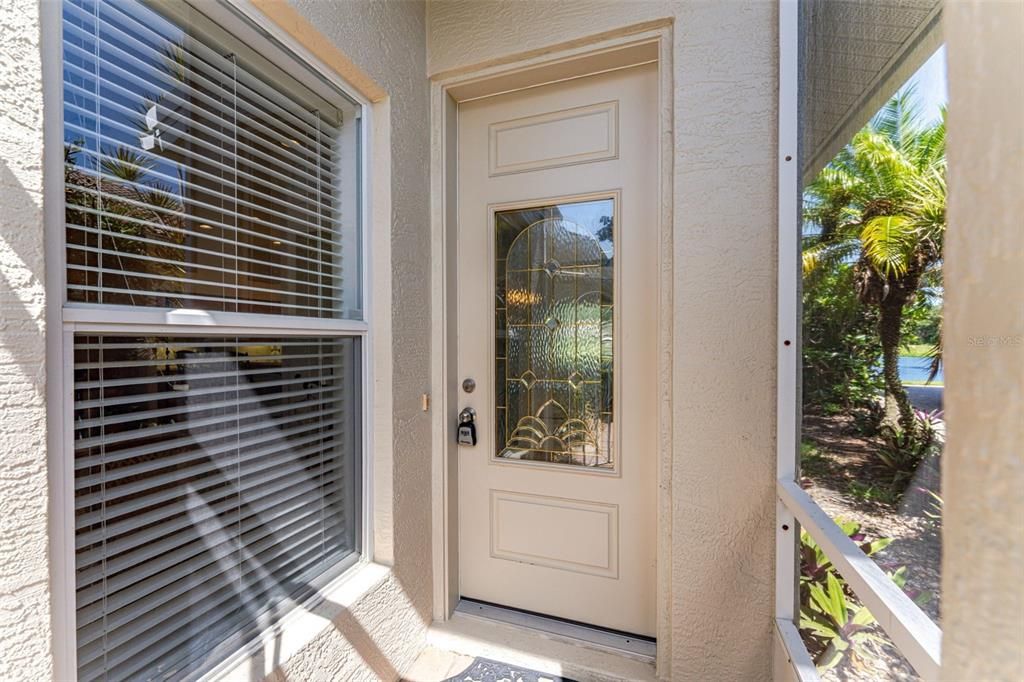 For Sale: $310,000 (2 beds, 2 baths, 1385 Square Feet)