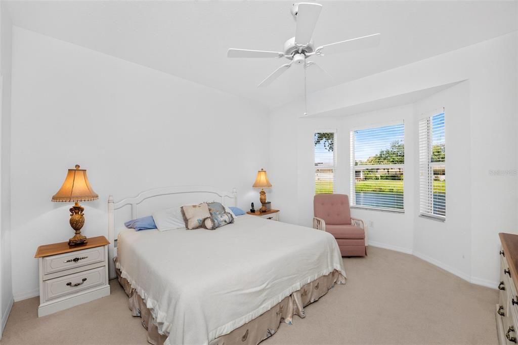 For Sale: $310,000 (2 beds, 2 baths, 1385 Square Feet)