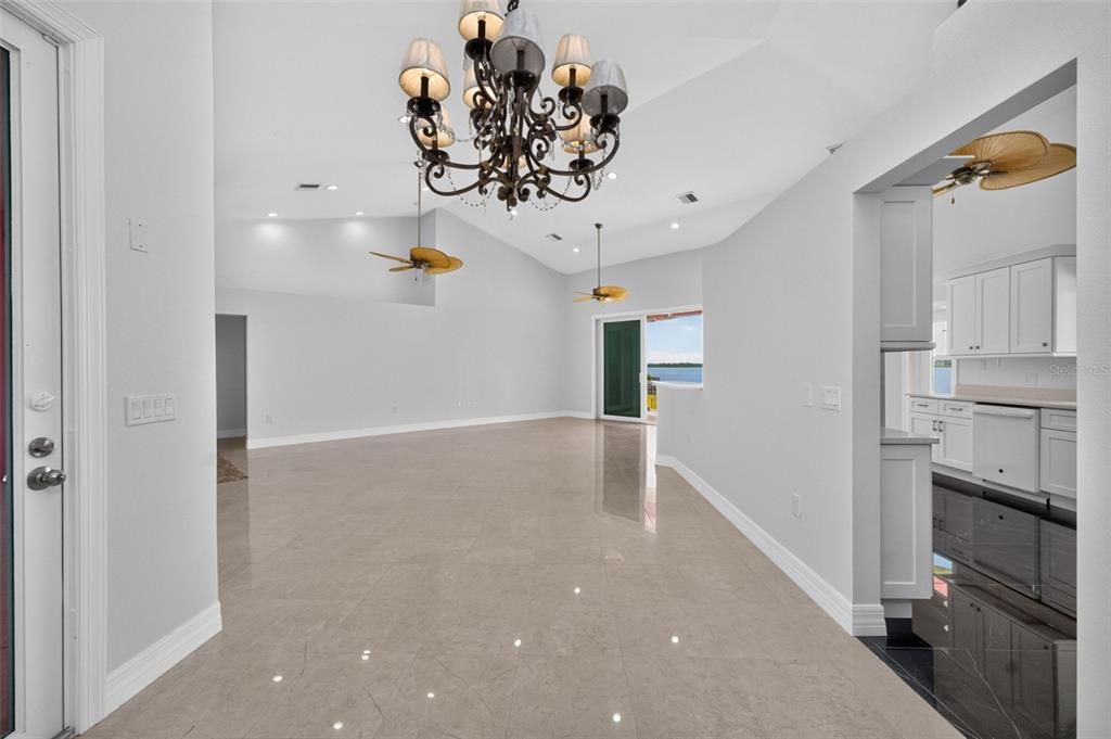 En Venta: $1,498,000 (3 camas, 3 baños, 2691 Pies cuadrados)
