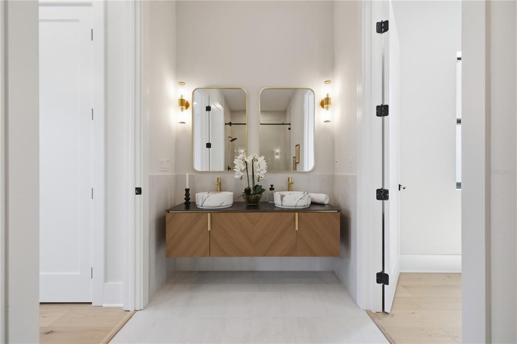 For Sale: $1,650,000 (5 beds, 4 baths, 3513 Square Feet)