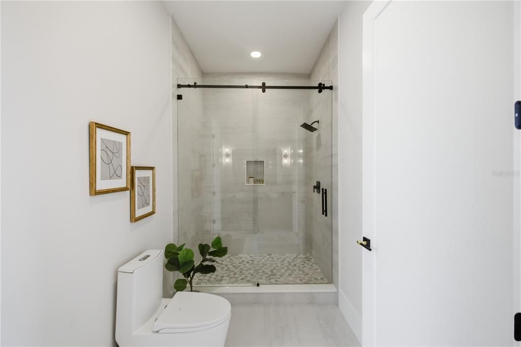 For Sale: $1,650,000 (5 beds, 4 baths, 3513 Square Feet)