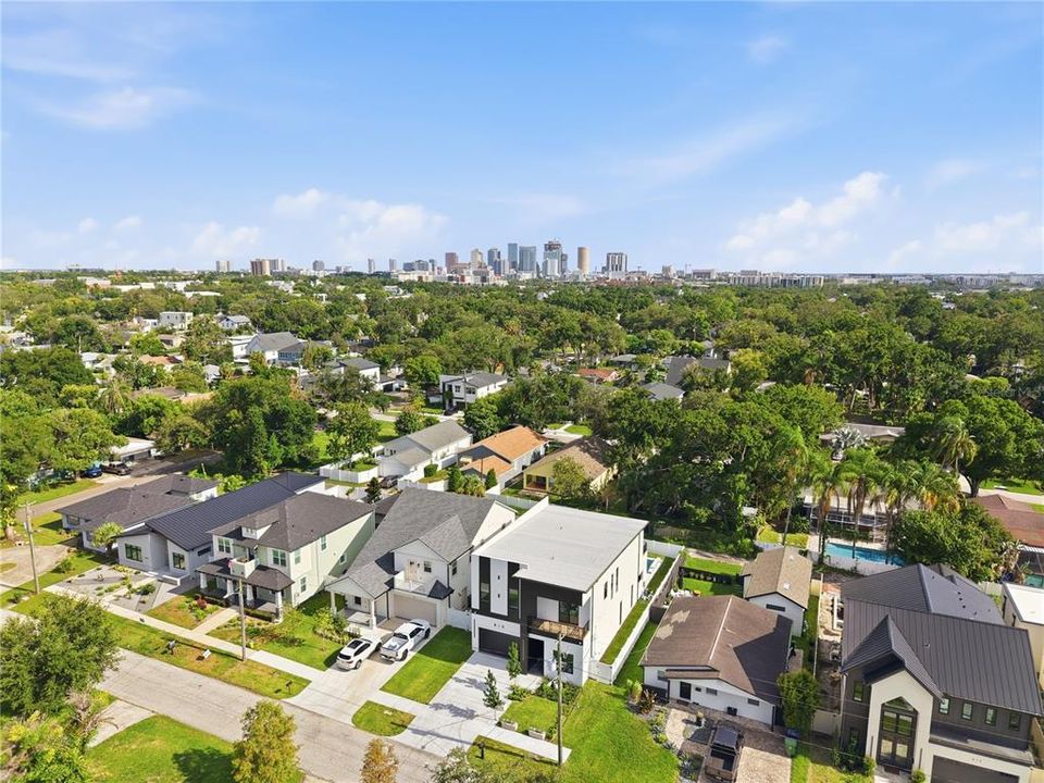 For Sale: $1,650,000 (5 beds, 4 baths, 3513 Square Feet)