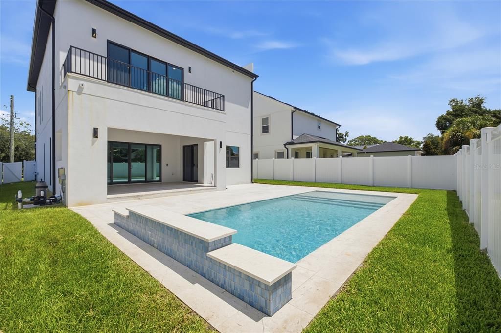 For Sale: $1,650,000 (5 beds, 4 baths, 3513 Square Feet)
