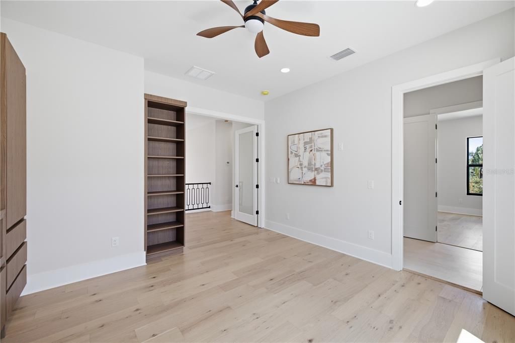 For Sale: $1,650,000 (5 beds, 4 baths, 3513 Square Feet)
