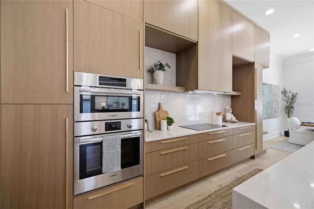 For Sale: $1,650,000 (5 beds, 4 baths, 3513 Square Feet)