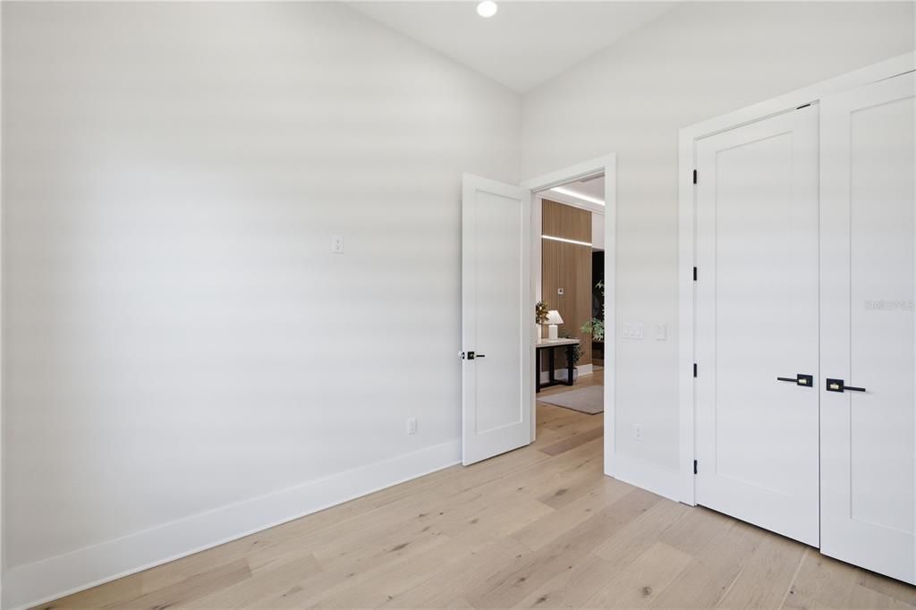 For Sale: $1,650,000 (5 beds, 4 baths, 3513 Square Feet)