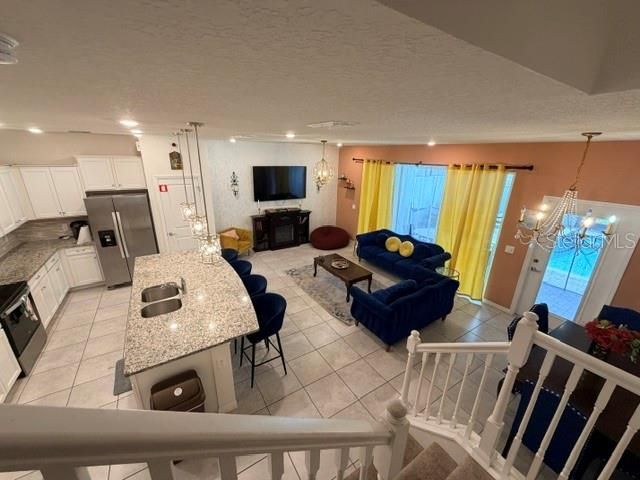 For Sale: $412,800 (3 beds, 4 baths, 2283 Square Feet)