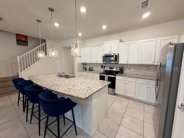 For Sale: $412,800 (3 beds, 4 baths, 2283 Square Feet)