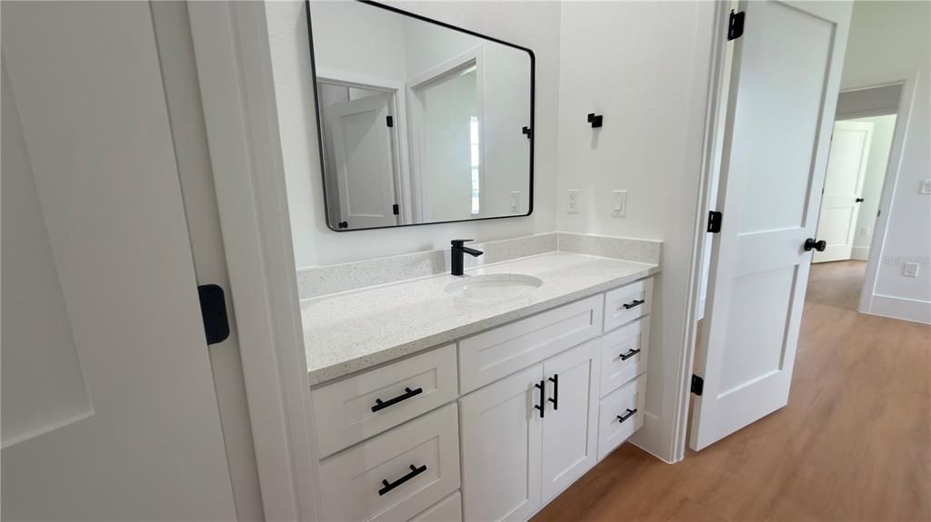 For Rent: $2,200 (4 beds, 3 baths, 1896 Square Feet)