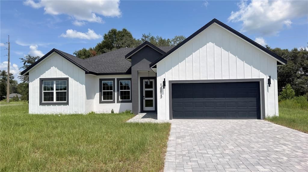 For Rent: $2,200 (4 beds, 3 baths, 1896 Square Feet)