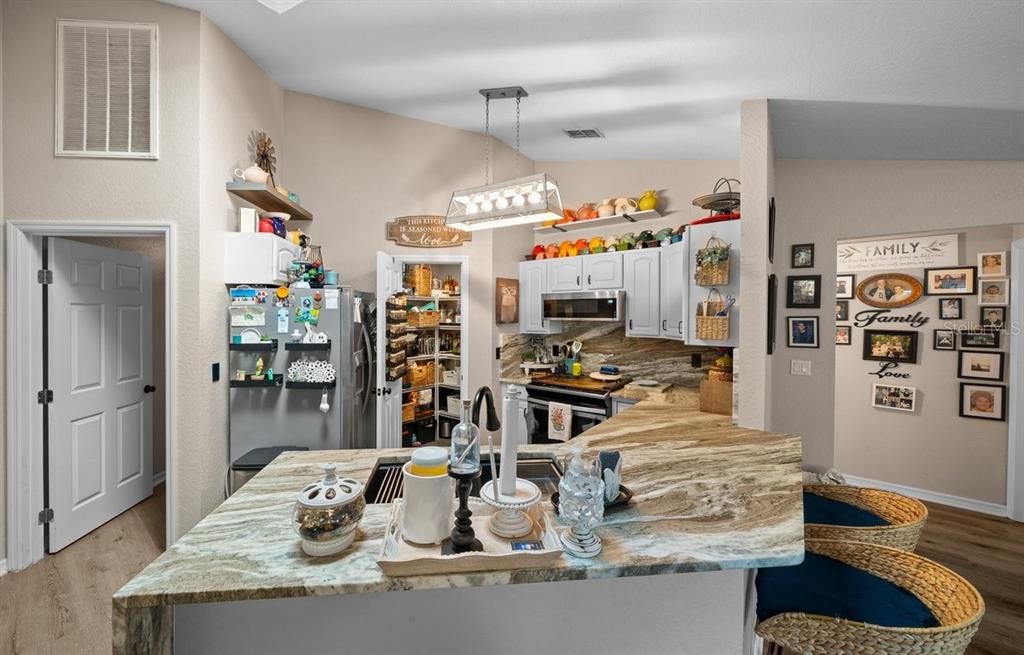 For Sale: $299,900 (3 beds, 2 baths, 1790 Square Feet)