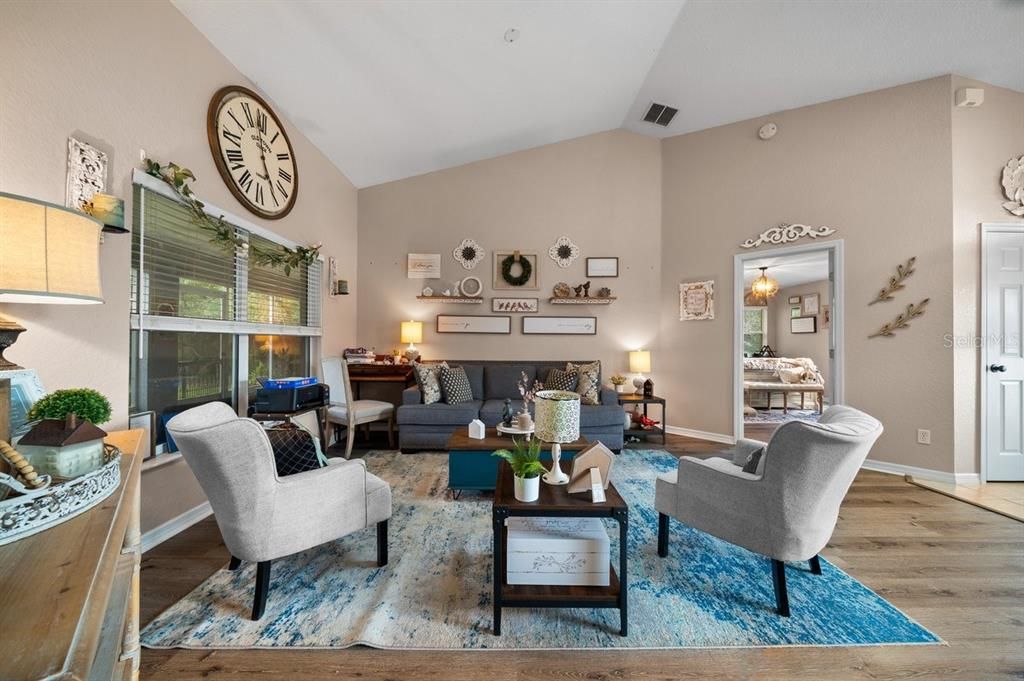 For Sale: $299,900 (3 beds, 2 baths, 1790 Square Feet)
