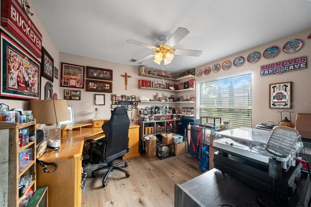 For Sale: $299,900 (3 beds, 2 baths, 1790 Square Feet)