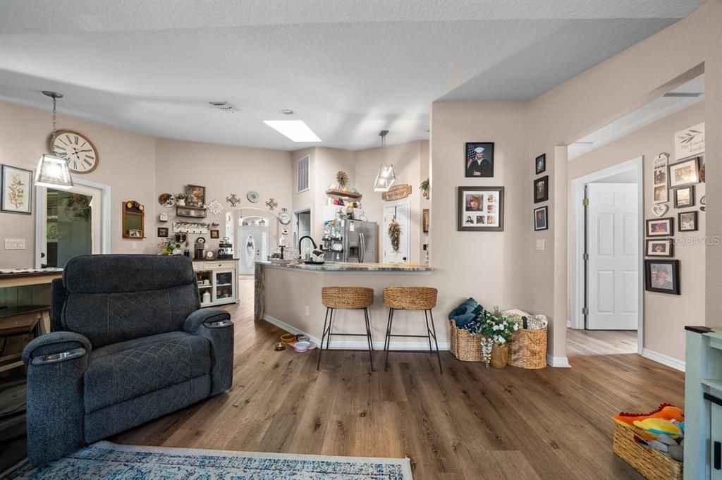 For Sale: $299,900 (3 beds, 2 baths, 1790 Square Feet)