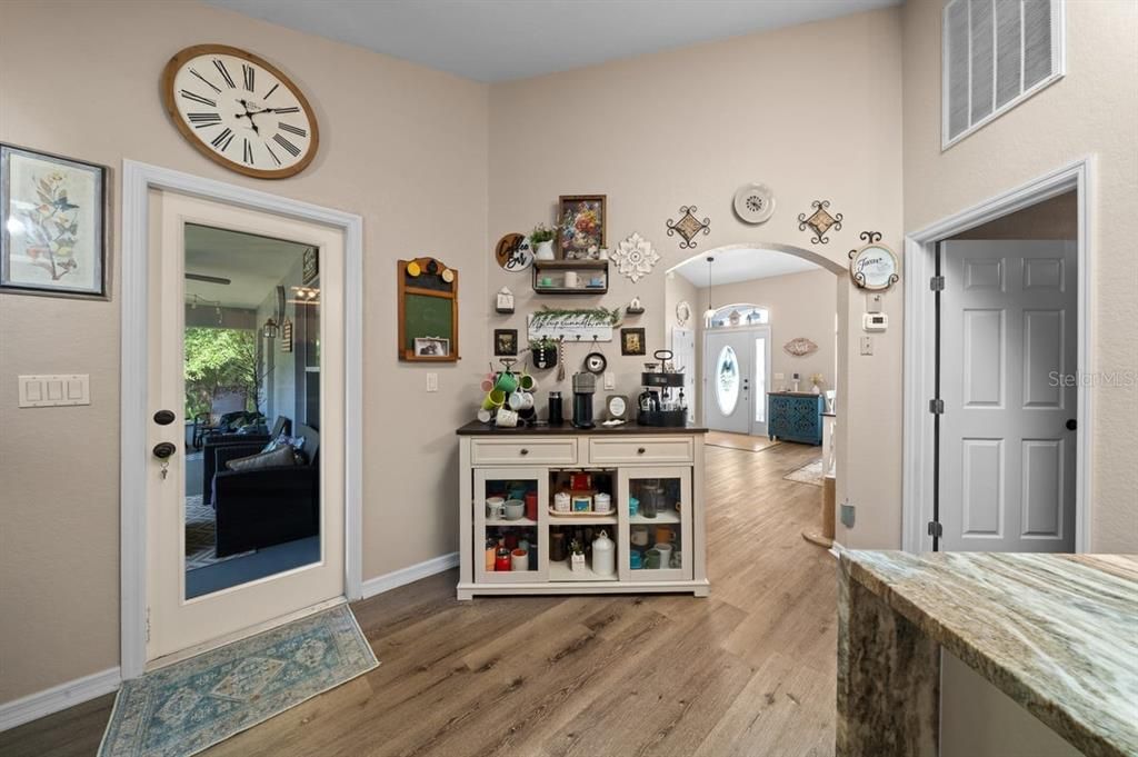 For Sale: $299,900 (3 beds, 2 baths, 1790 Square Feet)
