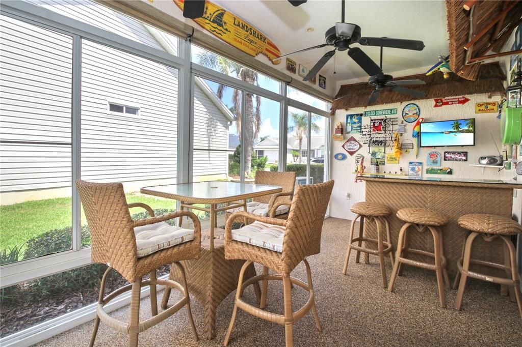 En Venta: $580,000 (3 camas, 2 baños, 2021 Pies cuadrados)