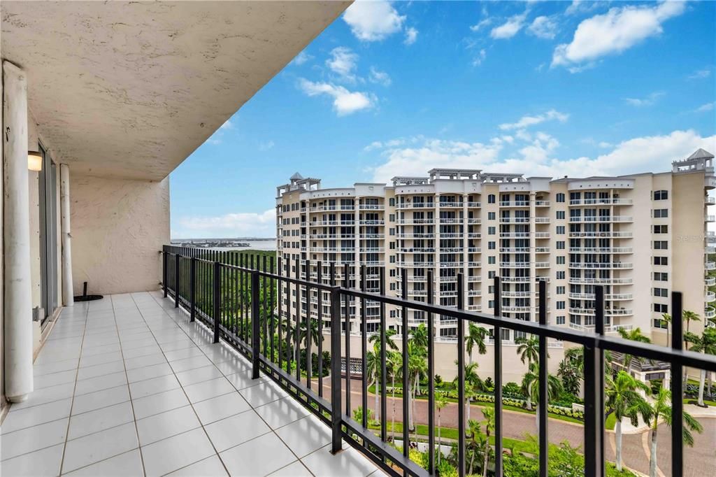 For Sale: $645,000 (1 beds, 1 baths, 1116 Square Feet)
