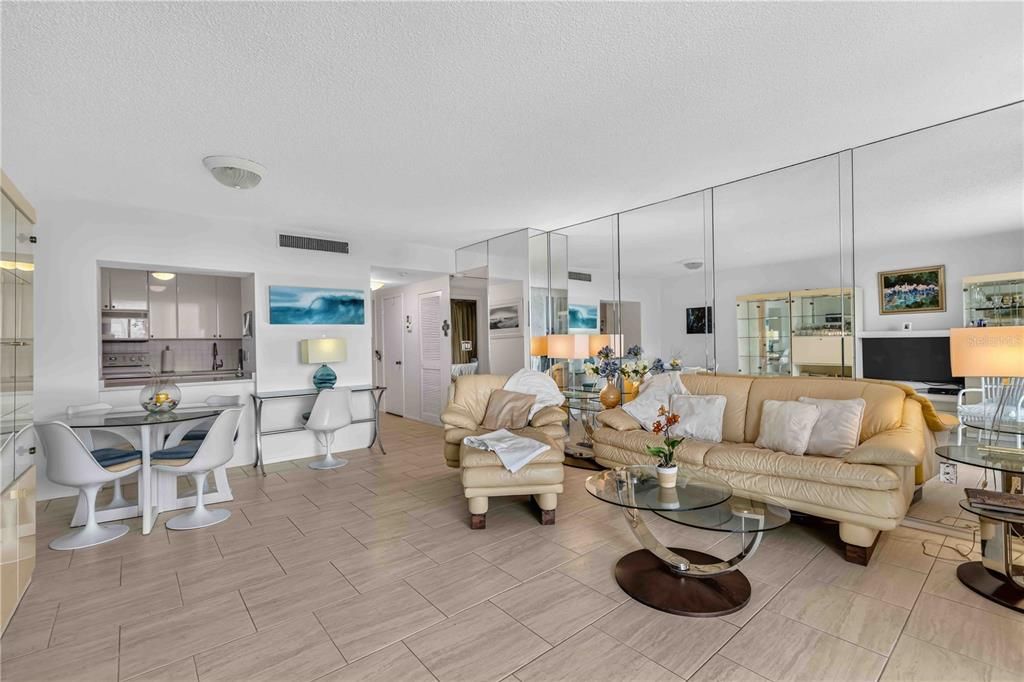 For Sale: $645,000 (1 beds, 1 baths, 1116 Square Feet)