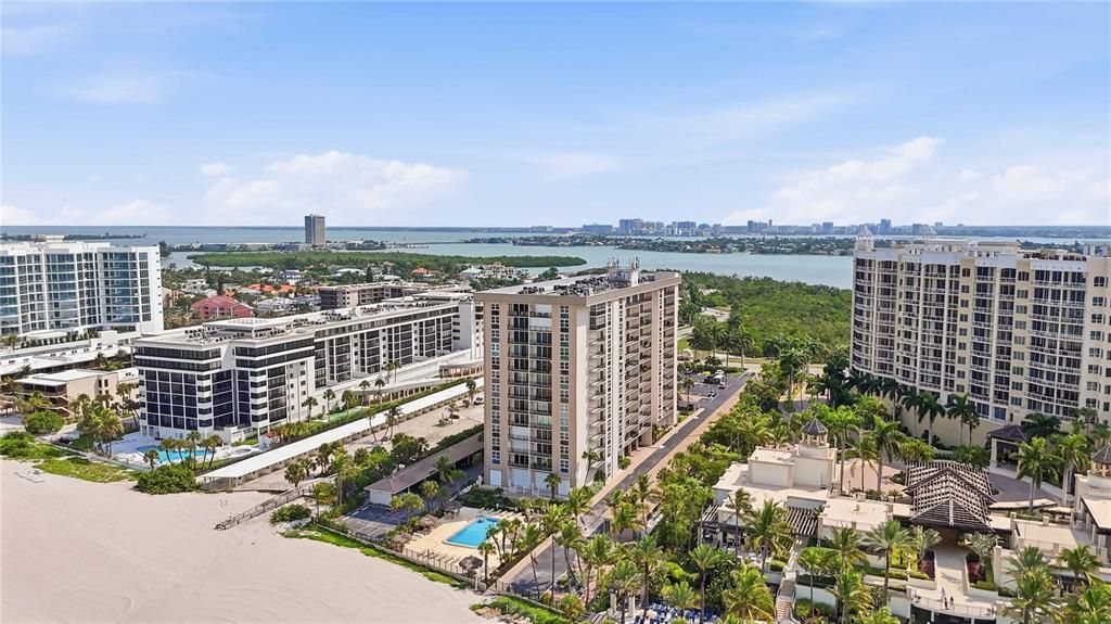 For Sale: $645,000 (1 beds, 1 baths, 1116 Square Feet)