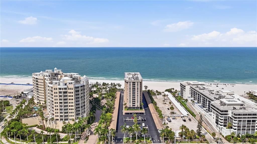 For Sale: $645,000 (1 beds, 1 baths, 1116 Square Feet)