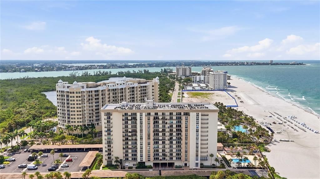 For Sale: $645,000 (1 beds, 1 baths, 1116 Square Feet)