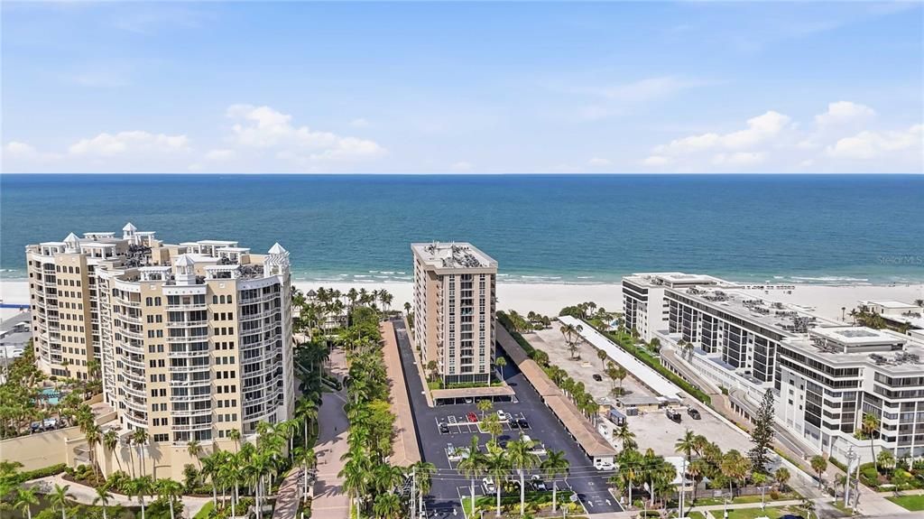 For Sale: $645,000 (1 beds, 1 baths, 1116 Square Feet)