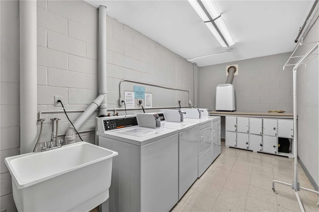 For Sale: $645,000 (1 beds, 1 baths, 1116 Square Feet)