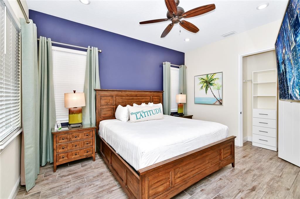 For Rent: $3,300 (2 beds, 2 baths, 1305 Square Feet)