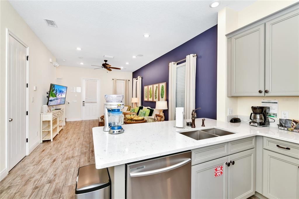 For Rent: $3,300 (2 beds, 2 baths, 1305 Square Feet)