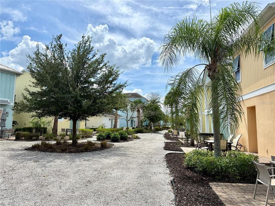 For Rent: $3,300 (2 beds, 2 baths, 1305 Square Feet)