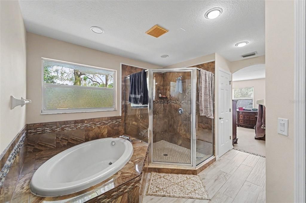 For Sale: $650,000 (5 beds, 3 baths, 3338 Square Feet)