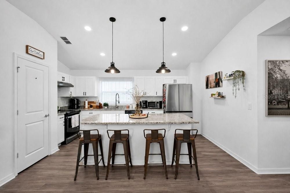 En Venta: $365,000 (3 camas, 2 baños, 1512 Pies cuadrados)