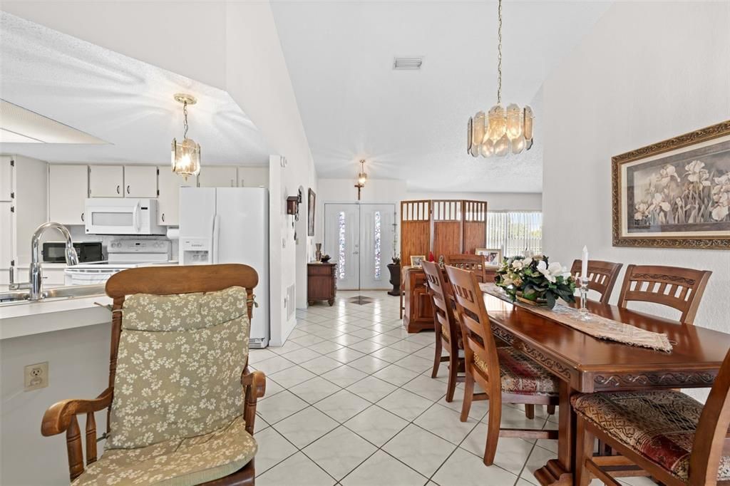 En Venta: $350,000 (3 camas, 2 baños, 2008 Pies cuadrados)