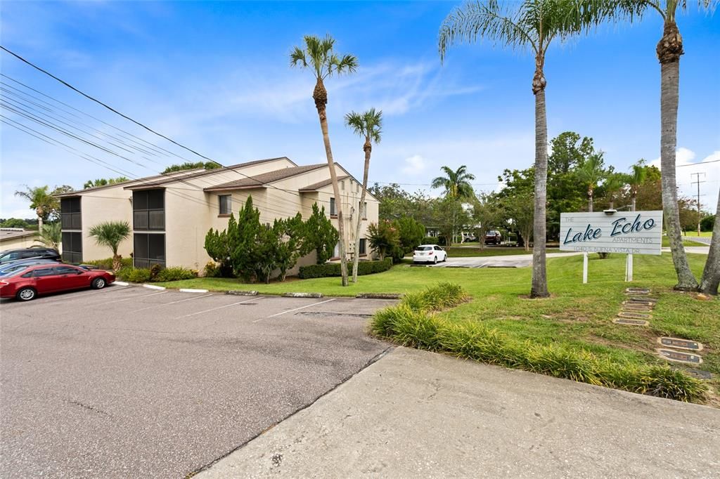 For Rent: $1,475 (2 beds, 2 baths, 935 Square Feet)