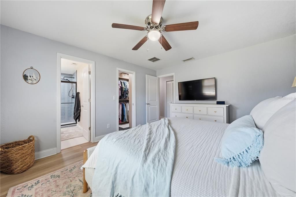 For Sale: $364,900 (3 beds, 2 baths, 1442 Square Feet)
