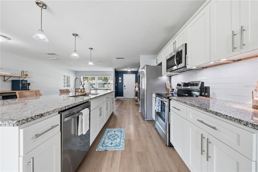 For Sale: $364,900 (3 beds, 2 baths, 1442 Square Feet)