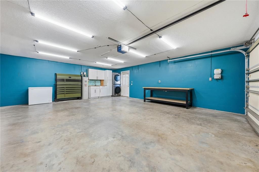 For Sale: $364,900 (3 beds, 2 baths, 1442 Square Feet)